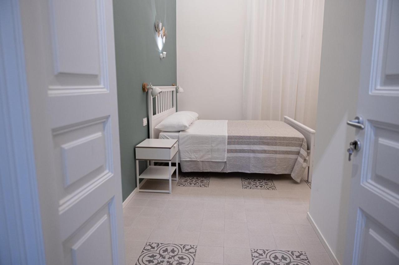 Bed and Breakfast Ursino'S Luxury Катания Экстерьер фото